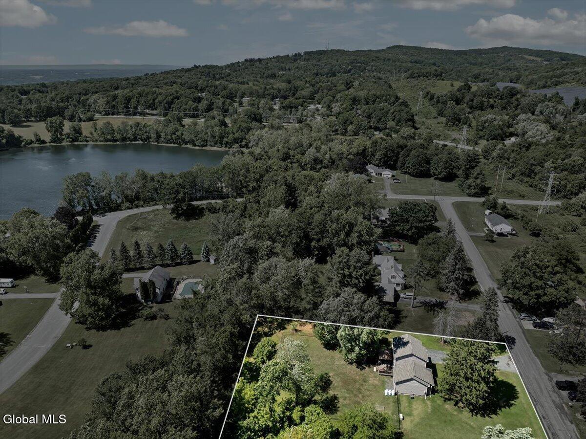 5 Lake Hills Road Troy NY 12180