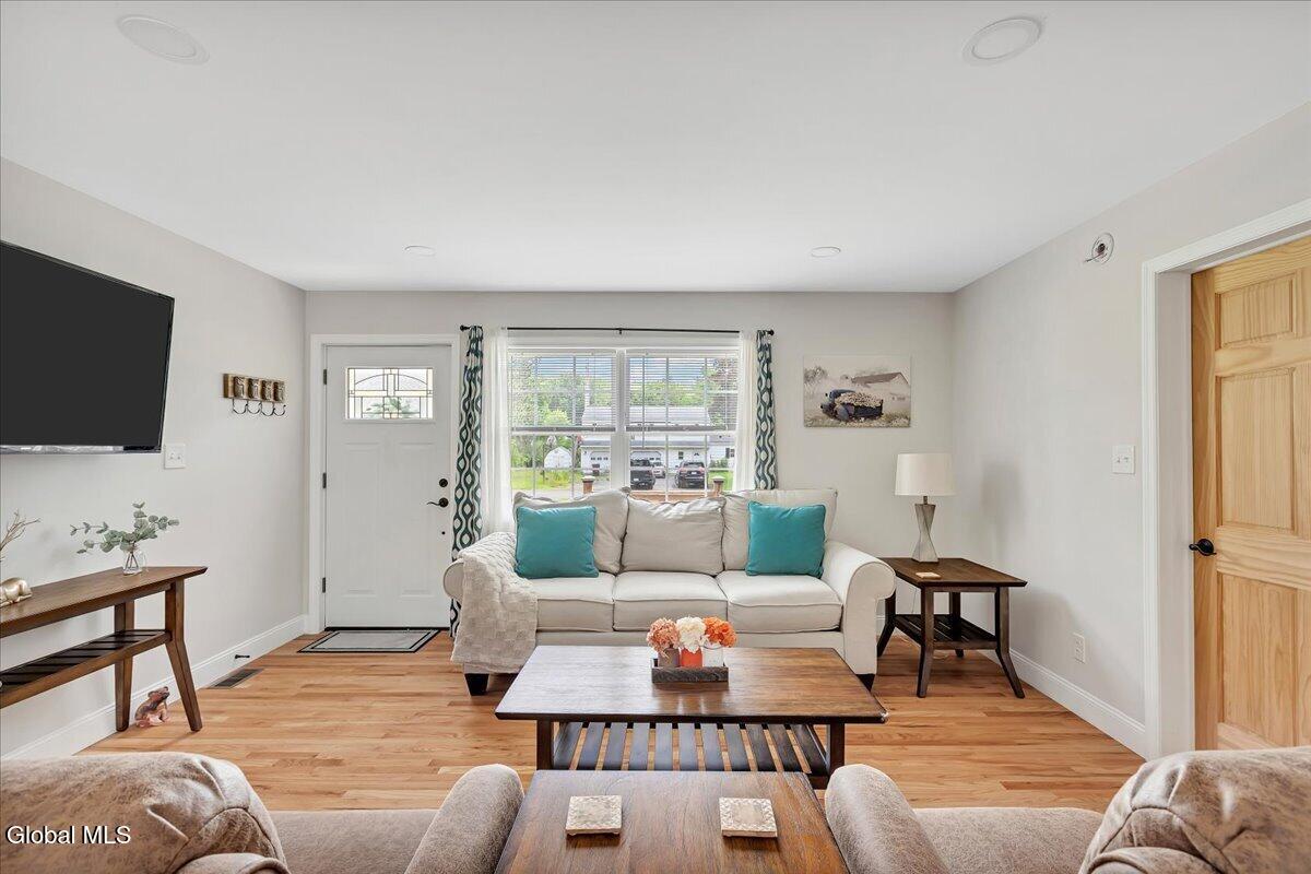5 Lake Hills Road Troy NY 12180