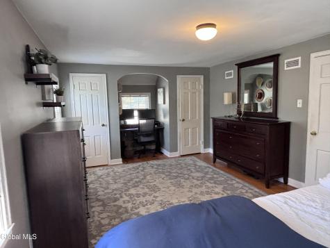 2317 Barcelona Road Schenectady NY 12309