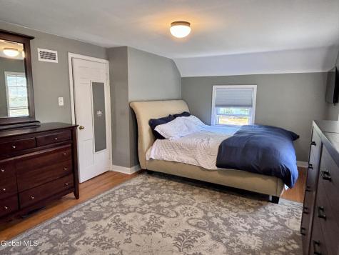 2317 Barcelona Road Schenectady NY 12309