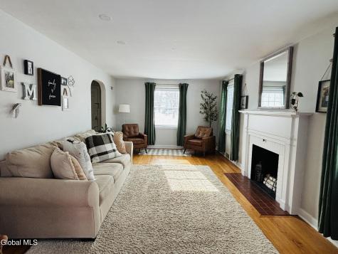 2317 Barcelona Road Schenectady NY 12309