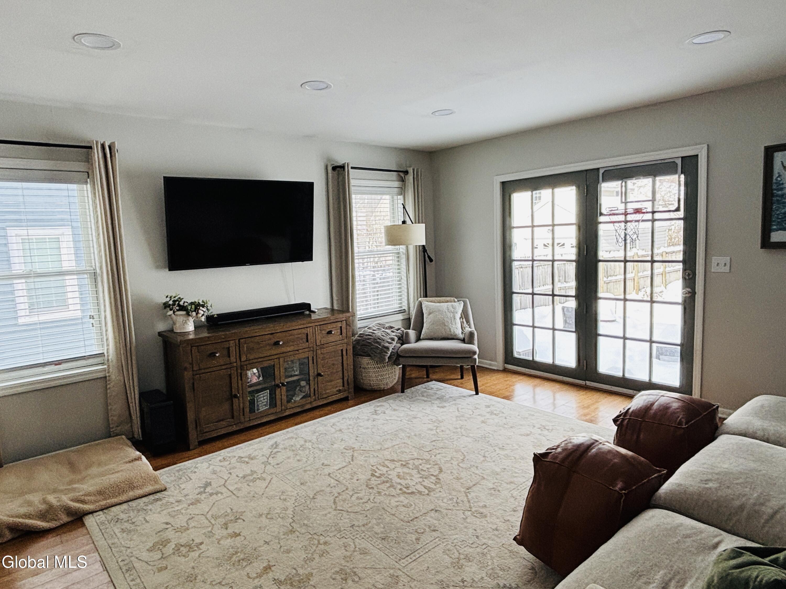 2317 Barcelona Road Schenectady NY 12309