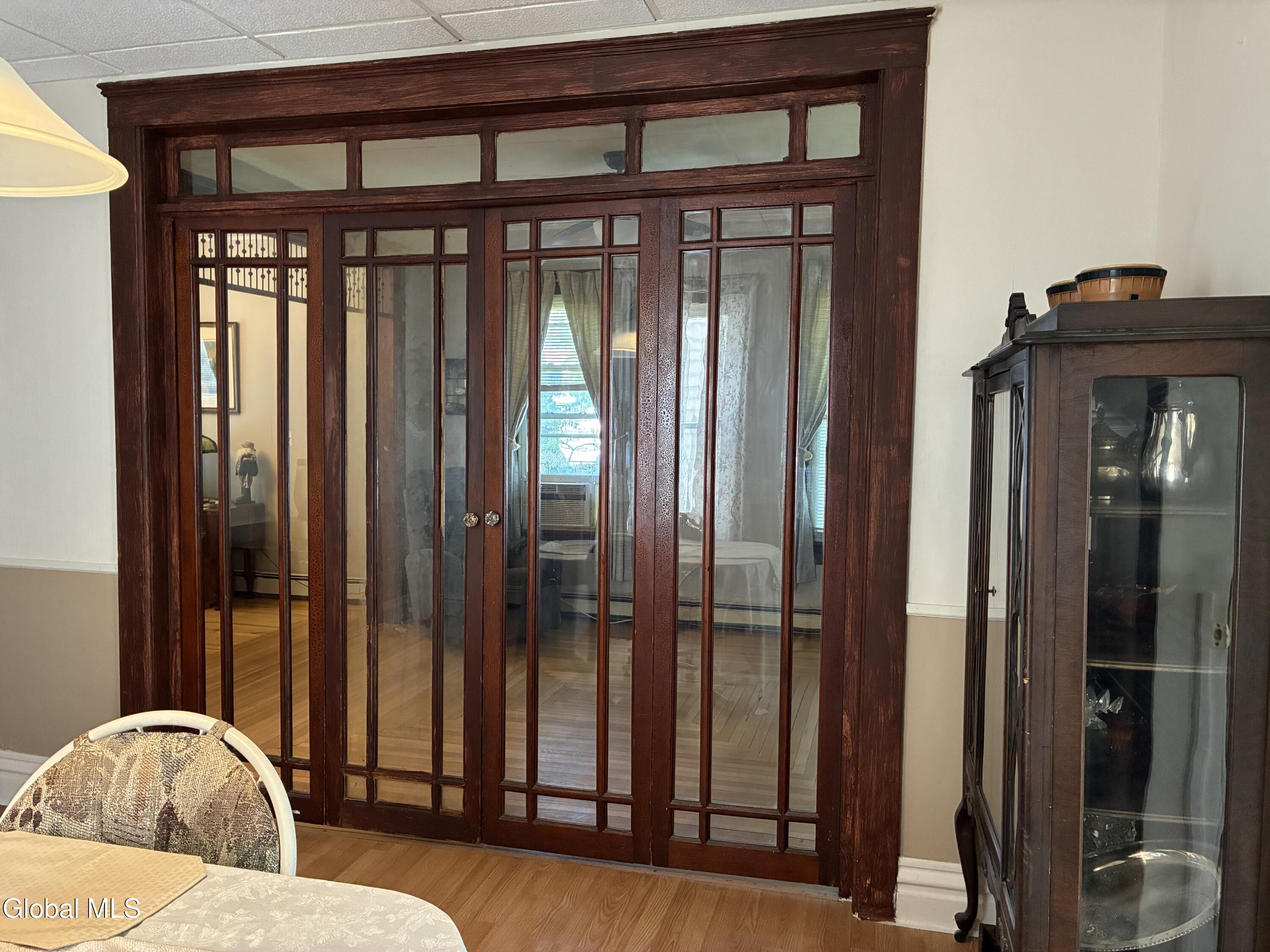 464 8th Avenue Troy NY 12182