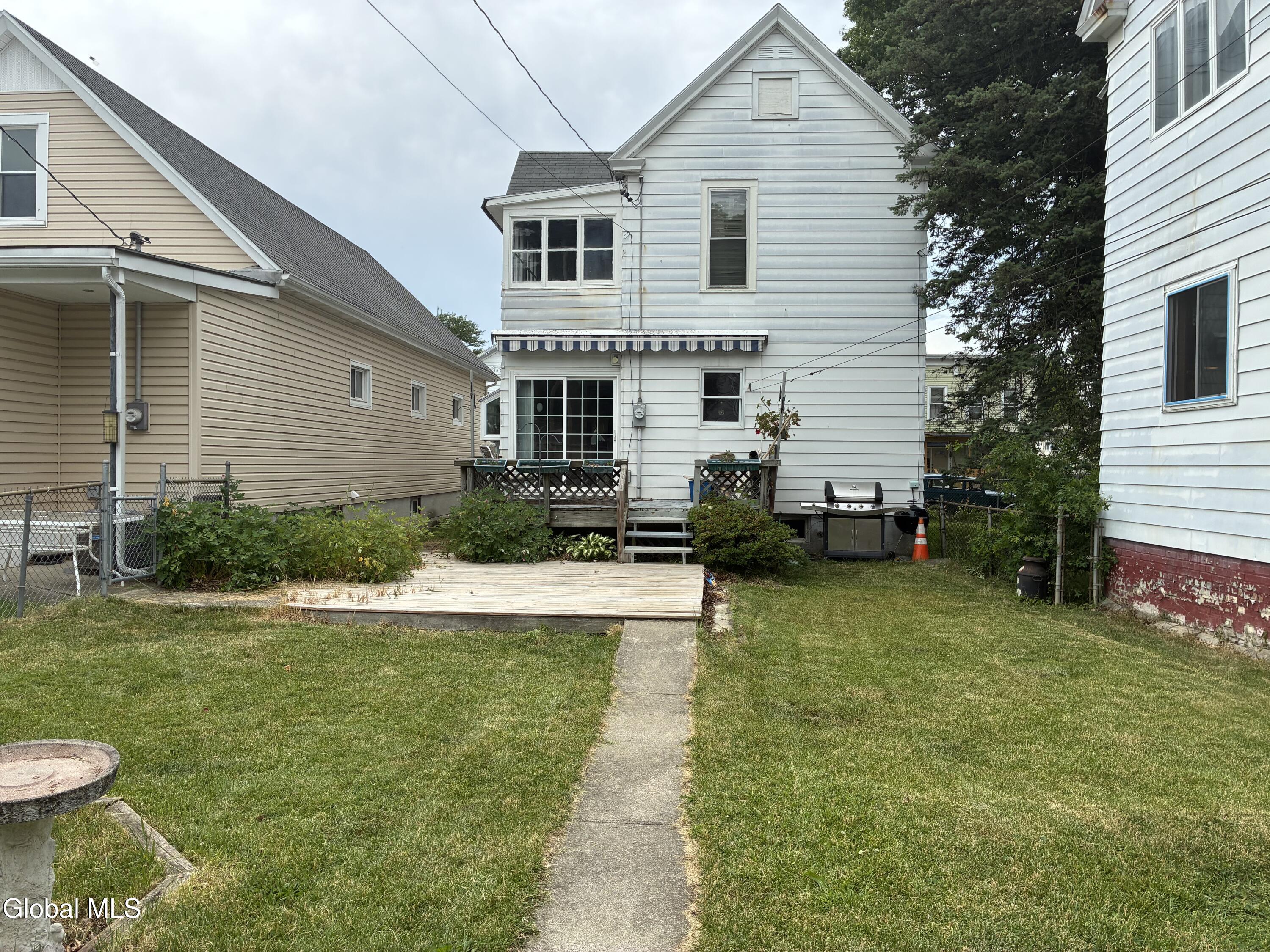 464 8th Avenue Troy NY 12182