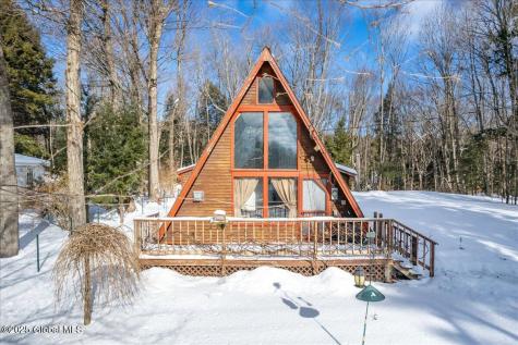 5726 Lake Road Galway NY 12074