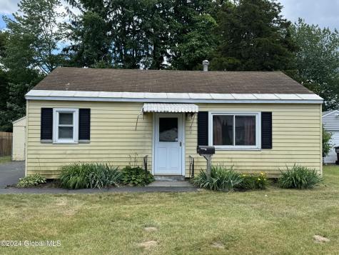 66 Miracle Lane Loudonville NY 12211