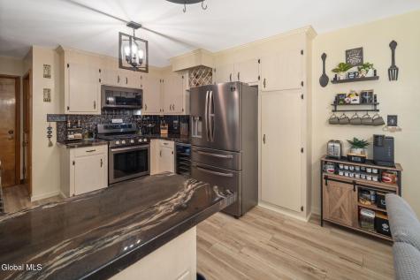6 Bertone Drive Schenectady NY 12306