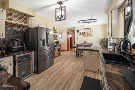 6 Bertone Drive Schenectady NY 12306