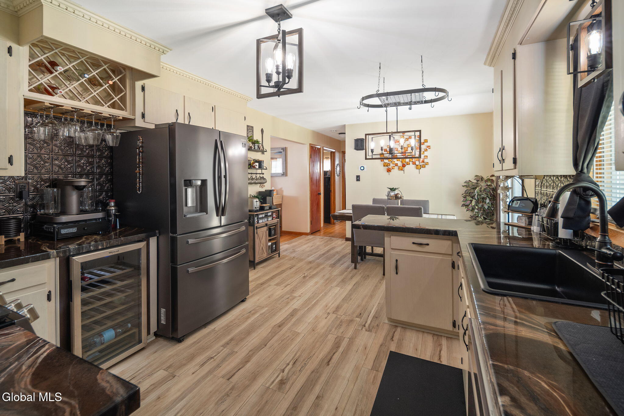 6 Bertone Drive Schenectady NY 12306