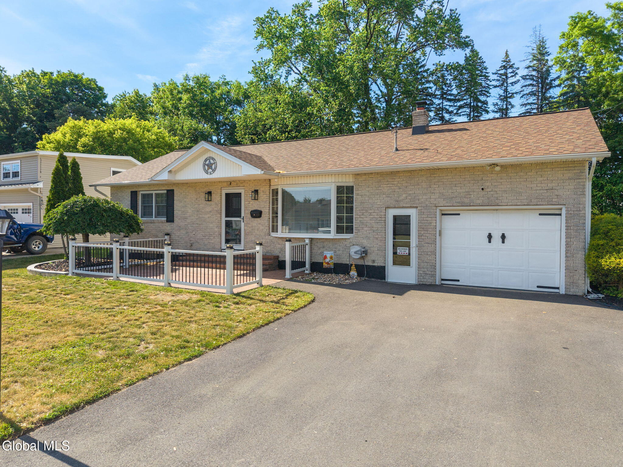 6 Bertone Drive Schenectady NY 12306