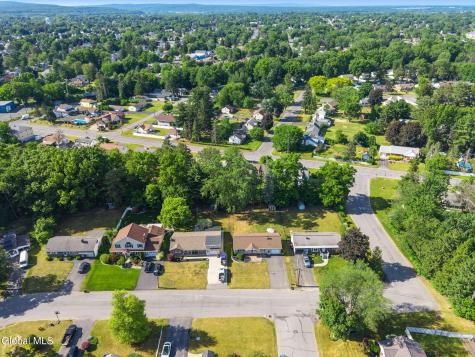 6 Bertone Drive Schenectady NY 12306