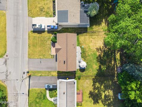 6 Bertone Drive Schenectady NY 12306