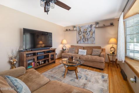 6 Bertone Drive Schenectady NY 12306