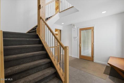 41 Mountain Way Troy NY 12182