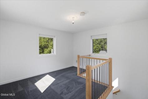 41 Mountain Way Troy NY 12182