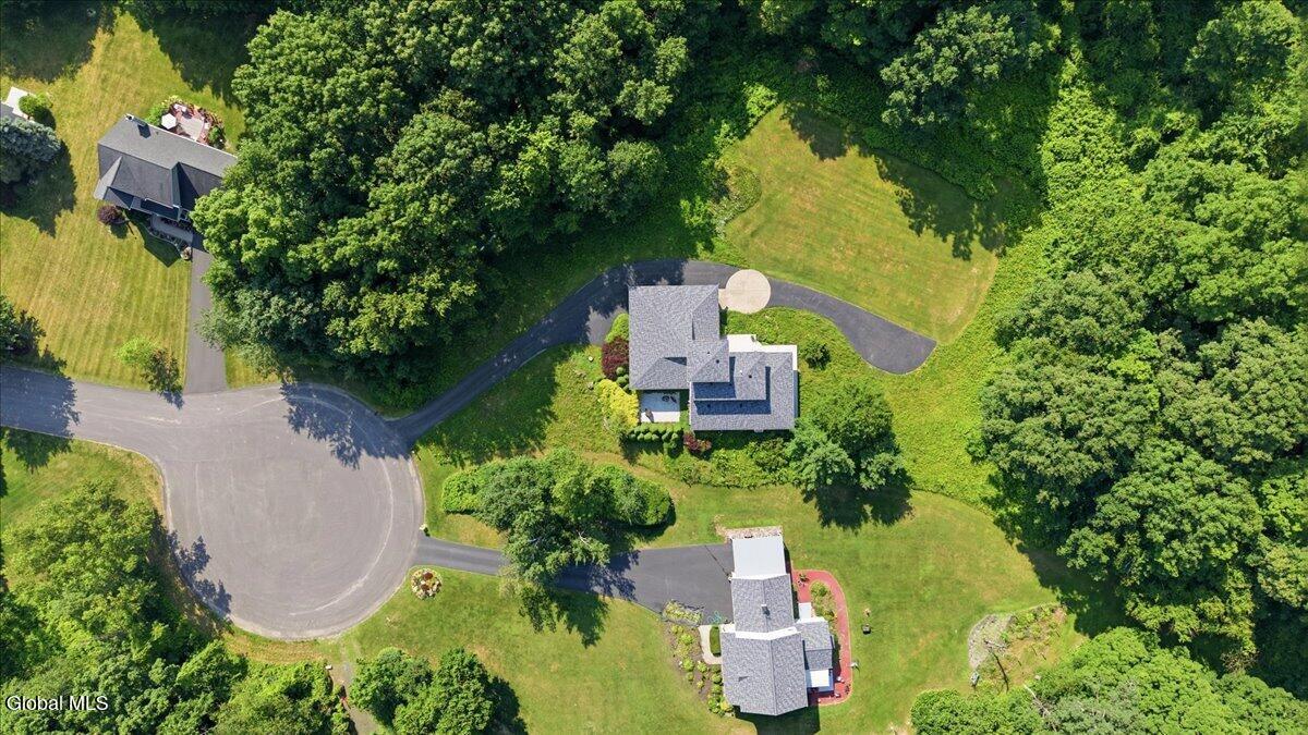 41 Mountain Way Troy NY 12182