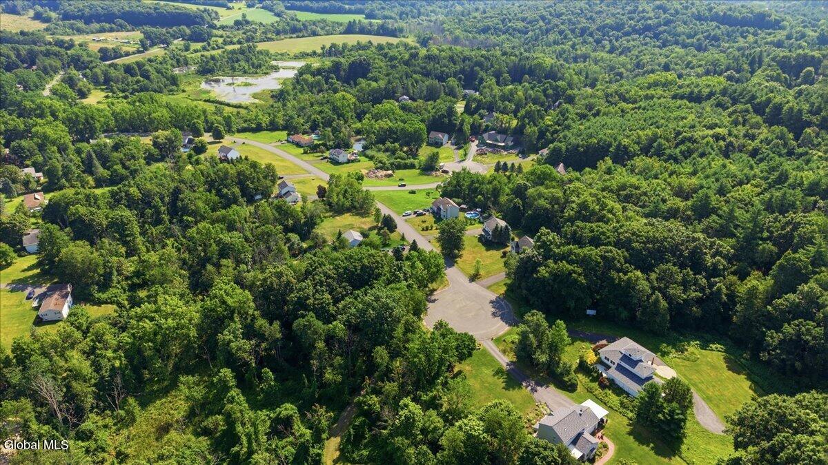 41 Mountain Way Troy NY 12182