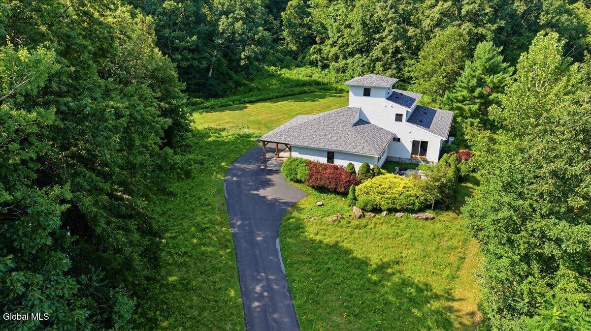 41 Mountain Way Troy NY 12182