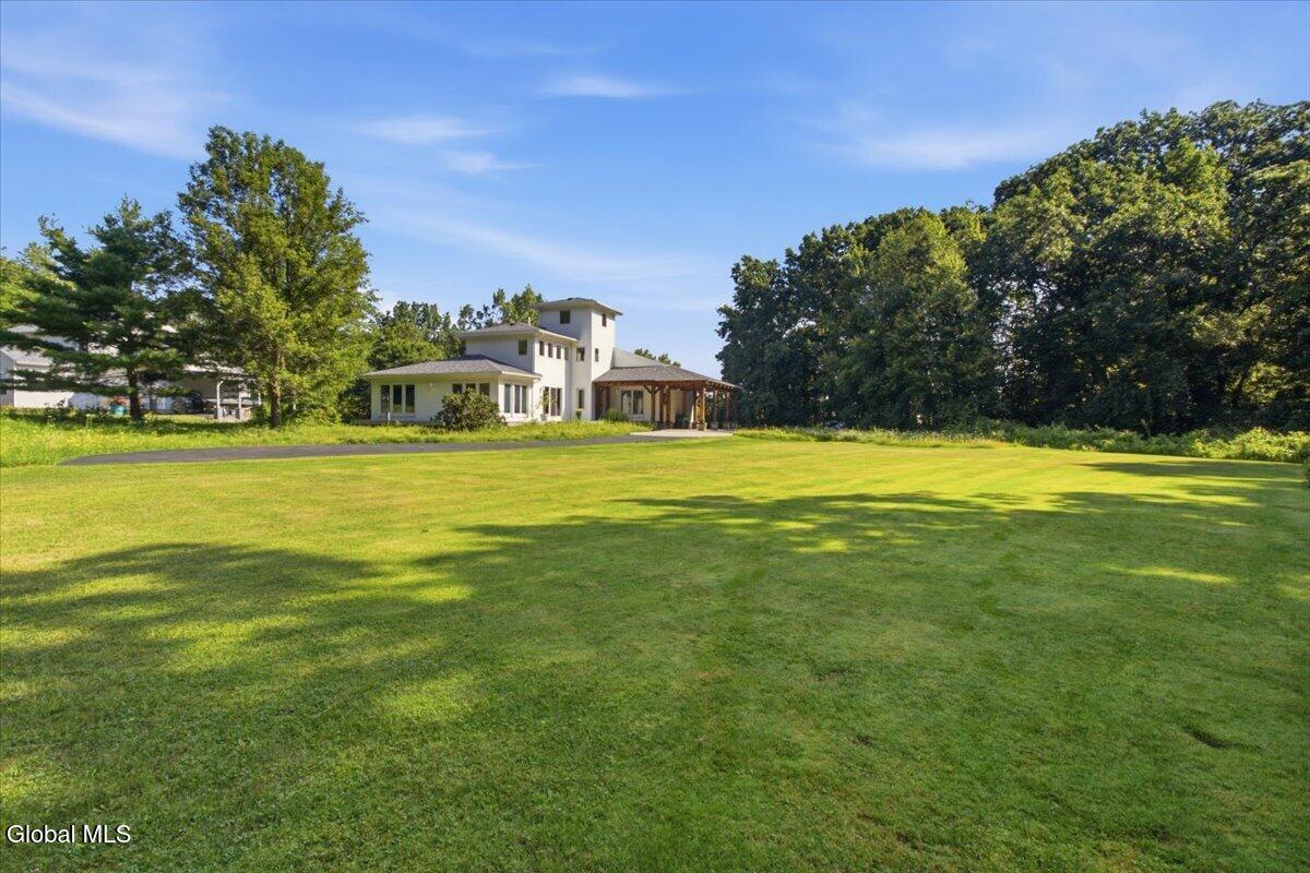 41 Mountain Way Troy NY 12182