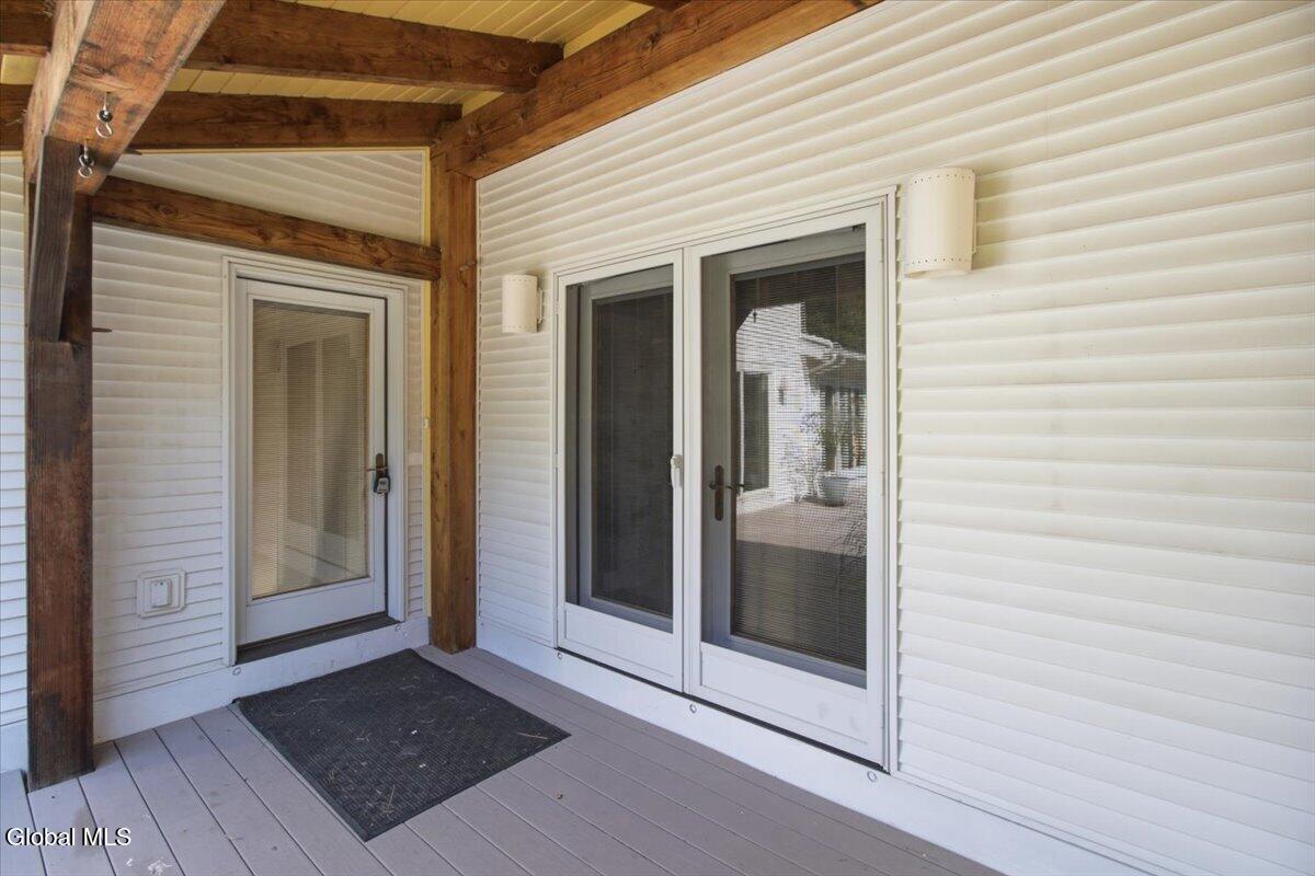 41 Mountain Way Troy NY 12182