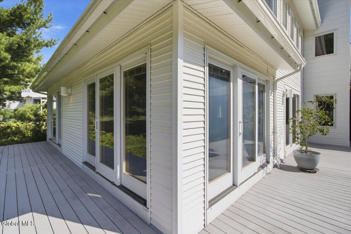 41 Mountain Way Troy NY 12182