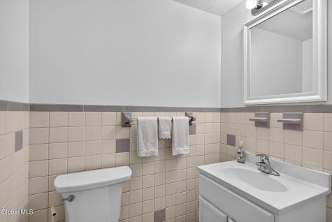 13 Farmingdale Road Latham NY 12110