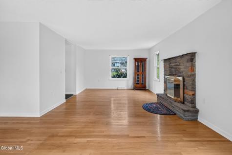 13 Farmingdale Road Latham NY 12110