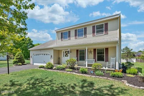 5 Zermatt Drive Wynantskill NY 12198