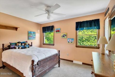 5 Zermatt Drive Wynantskill NY 12198