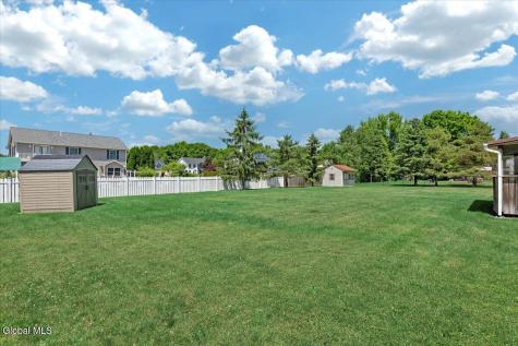 5 Zermatt Drive Wynantskill NY 12198