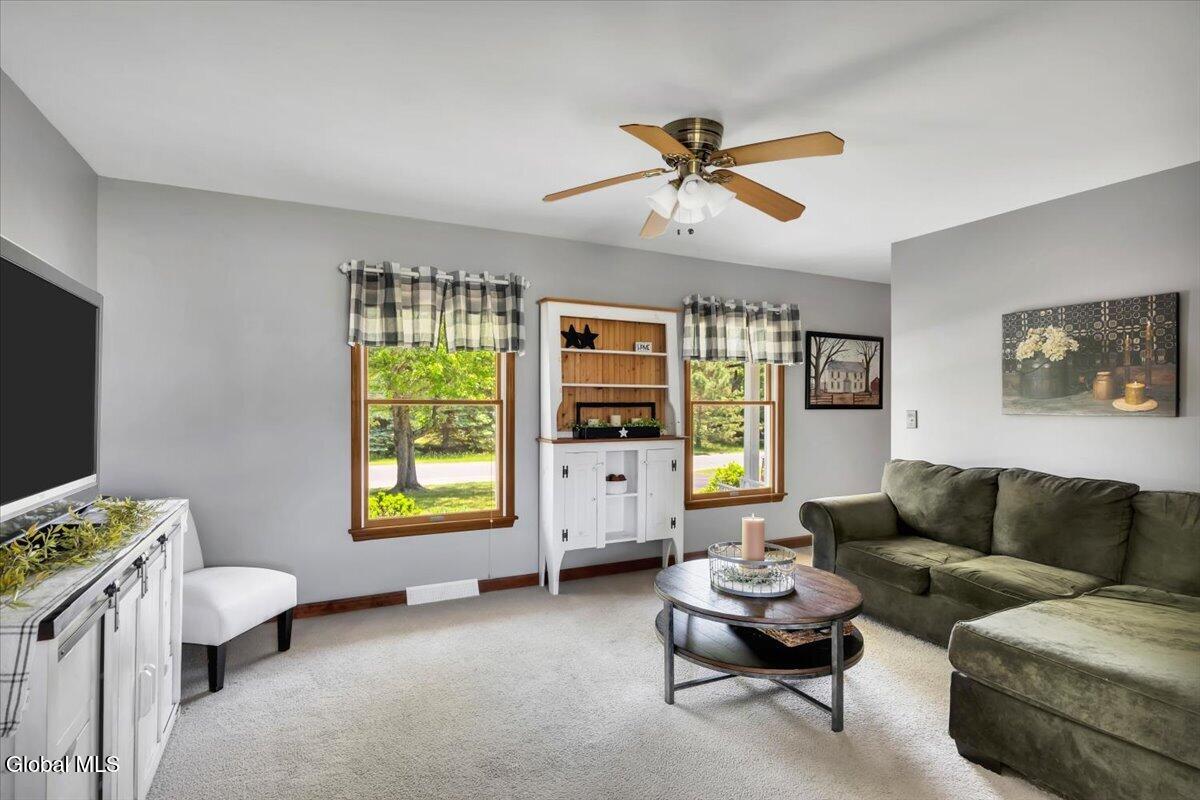 5 Zermatt Drive Wynantskill NY 12198