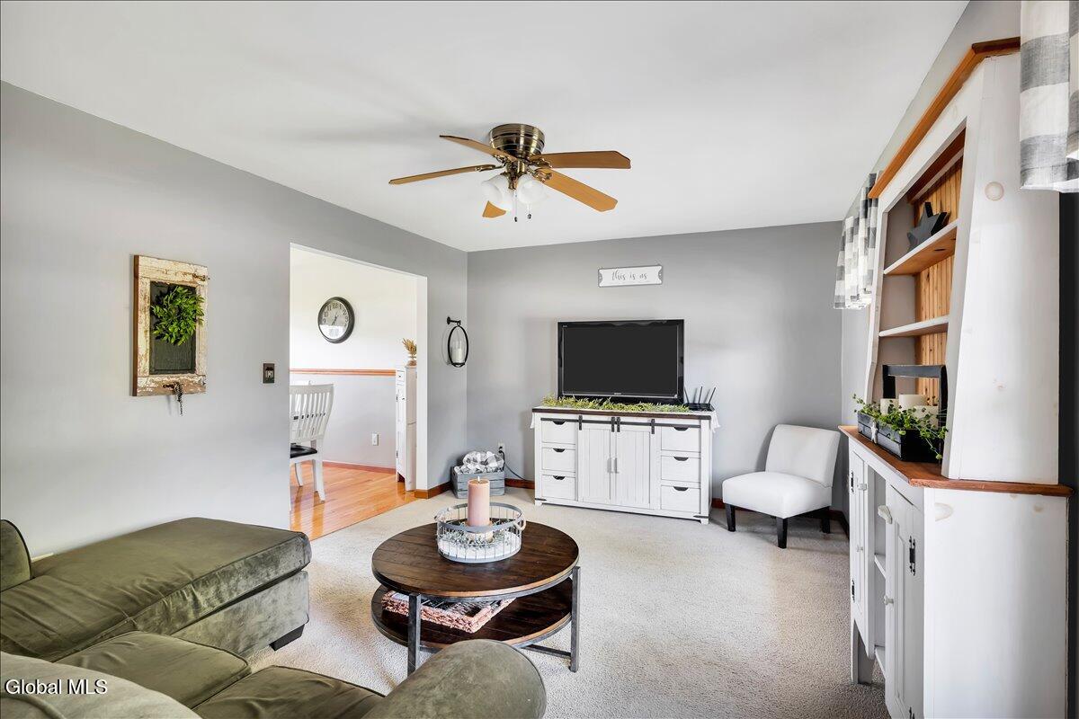 5 Zermatt Drive Wynantskill NY 12198