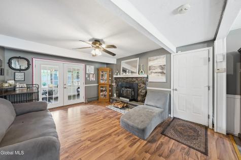 1156 Outer Drive Schenectady NY 12303