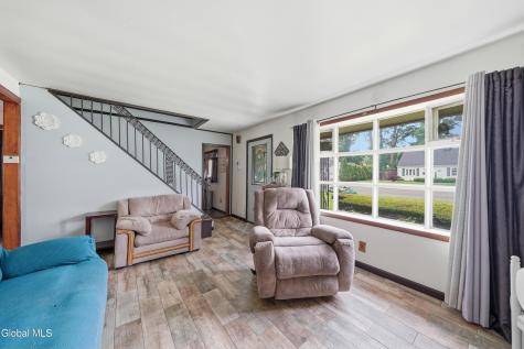 1156 Outer Drive Schenectady NY 12303