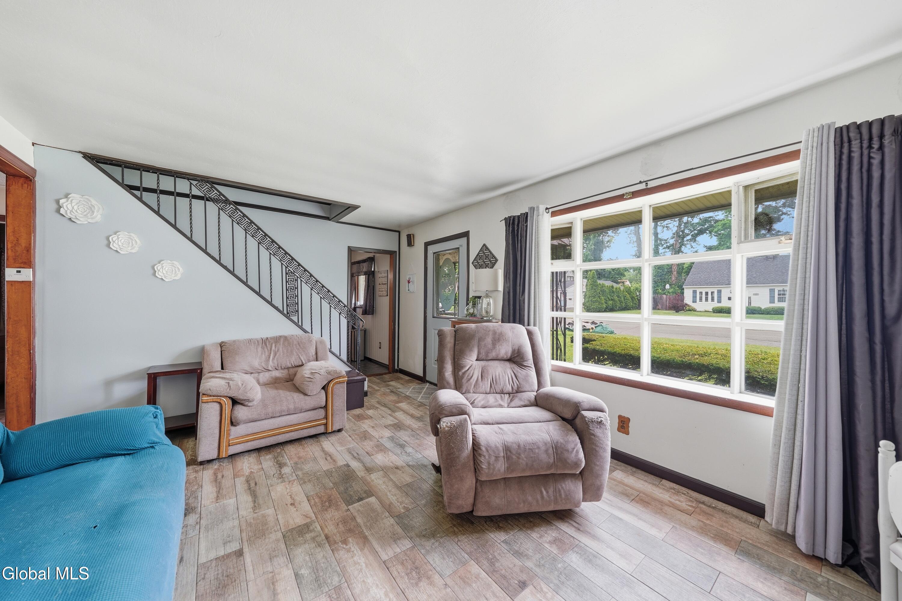 1156 Outer Drive Schenectady NY 12303