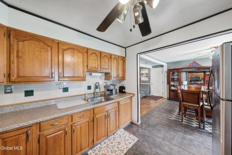 1156 Outer Drive Schenectady NY 12303