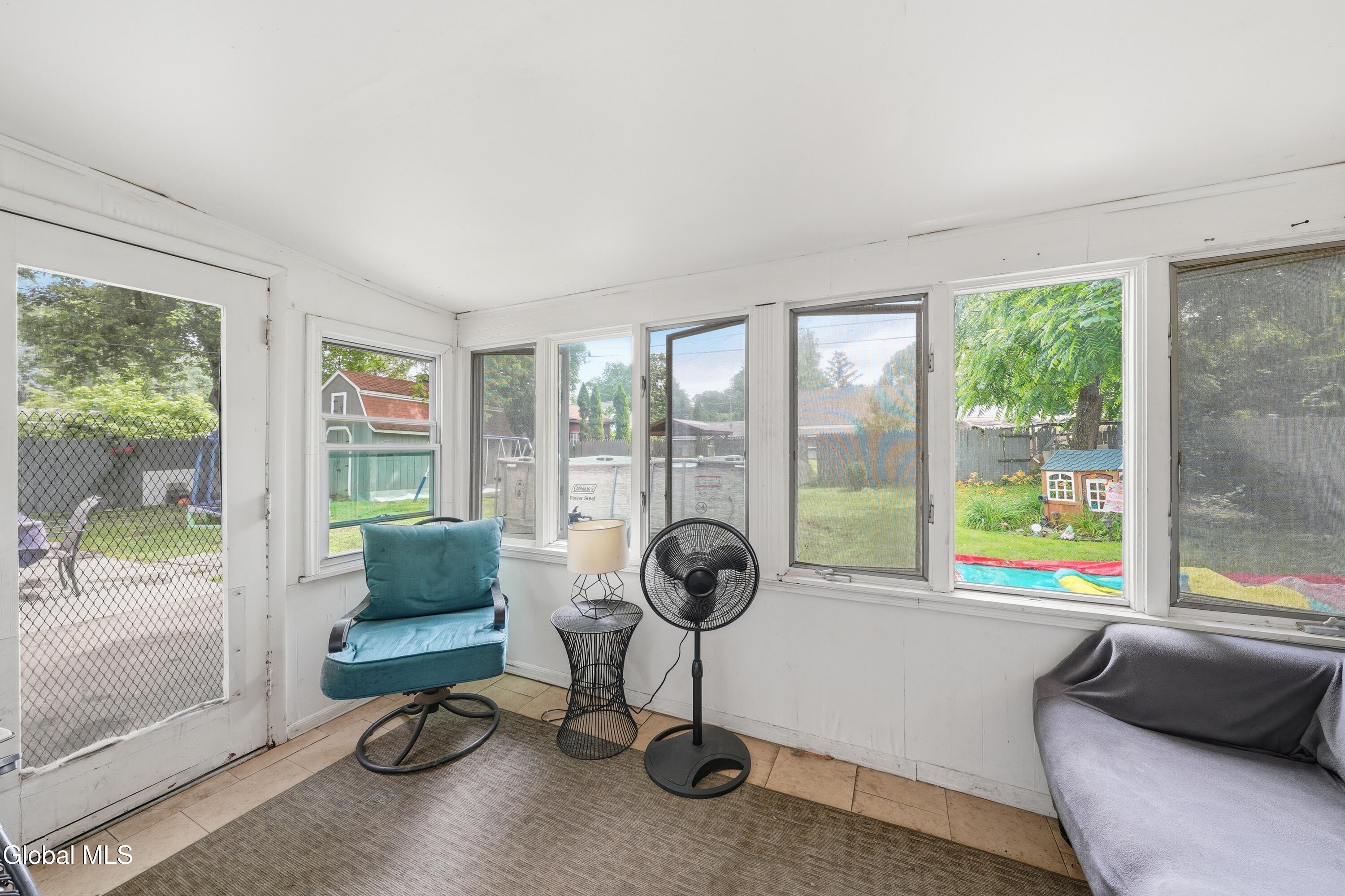 1156 Outer Drive Schenectady NY 12303