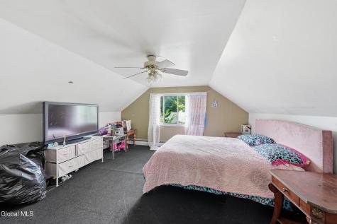 1156 Outer Drive Schenectady NY 12303