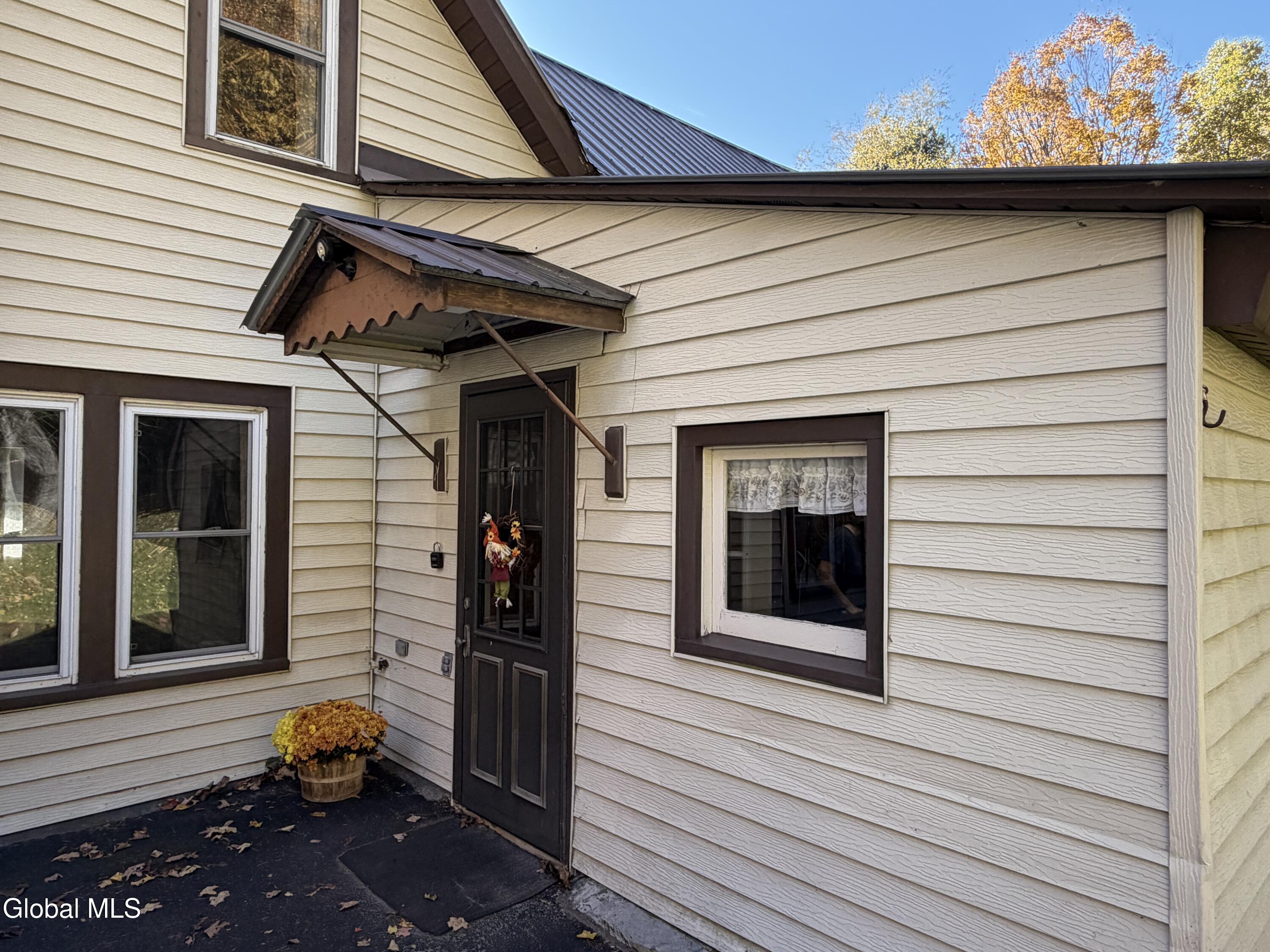 55 Bartlett Pond Road Mineville NY 12956
