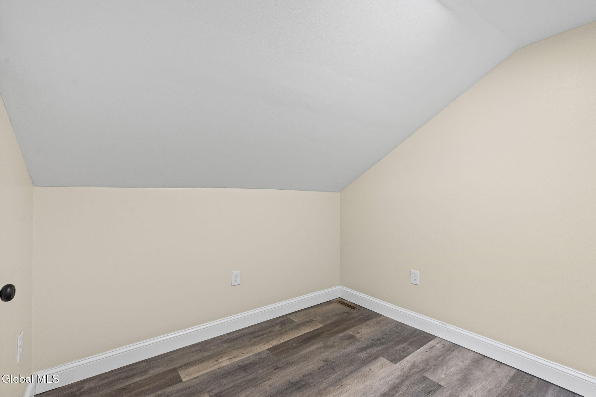 6 Mann Avenue Cohoes NY 12047