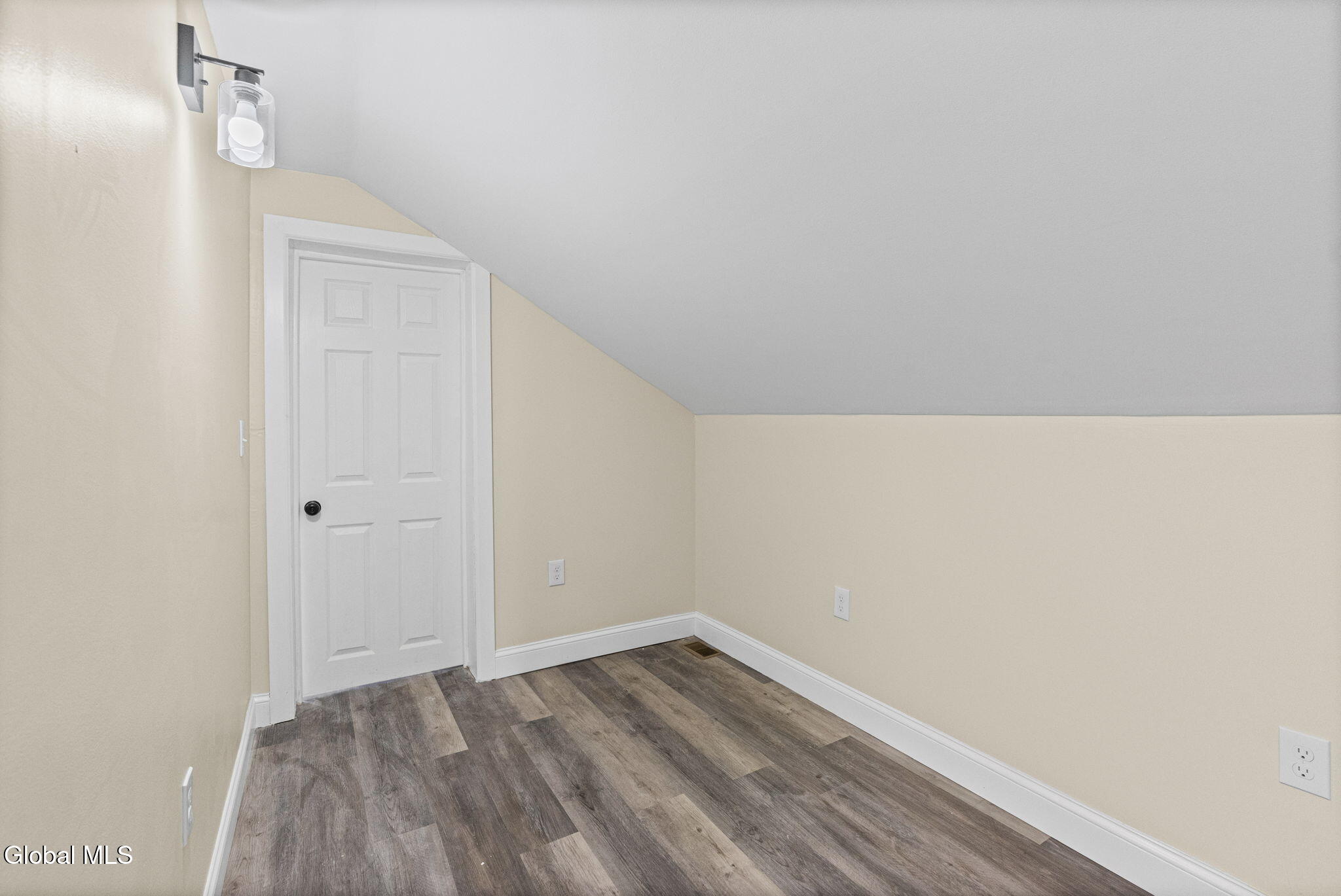 6 Mann Avenue Cohoes NY 12047