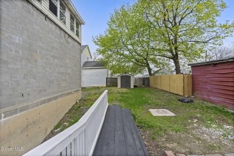 6 Mann Avenue Cohoes NY 12047