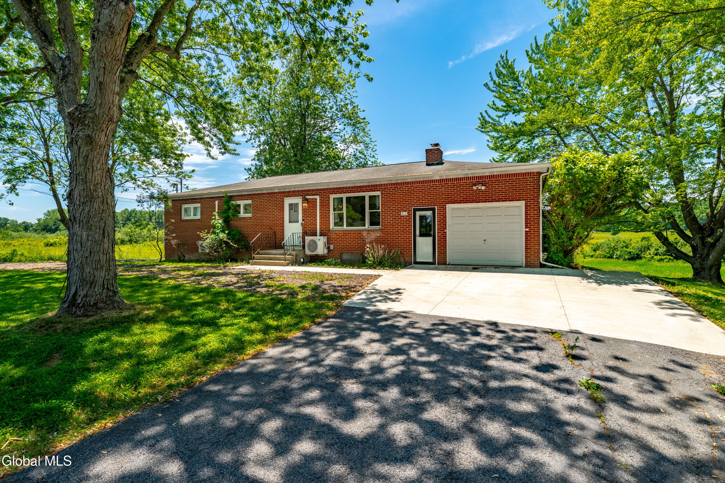 412 Font Grove Road Slingerlands NY 12159