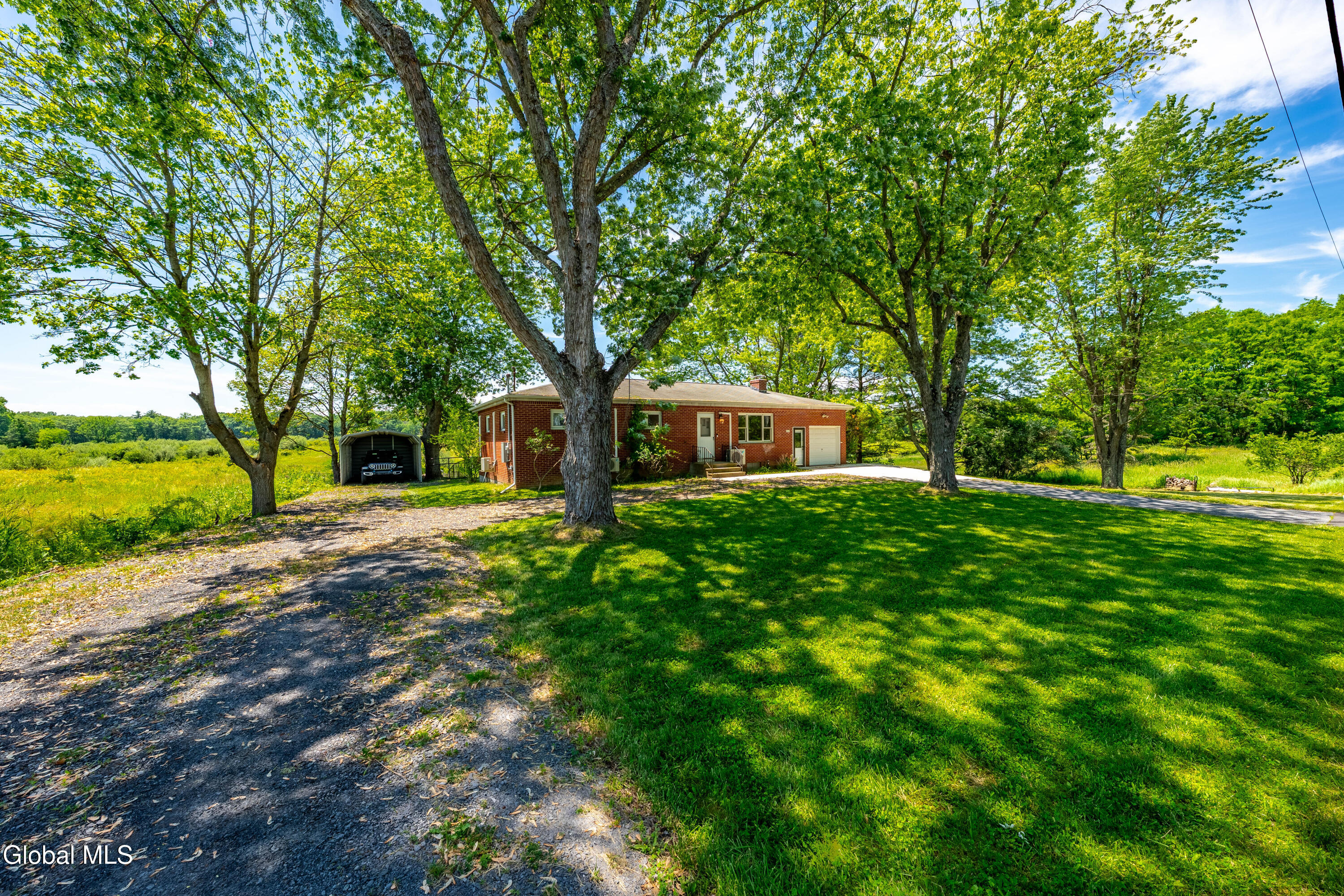 412 Font Grove Road Slingerlands NY 12159