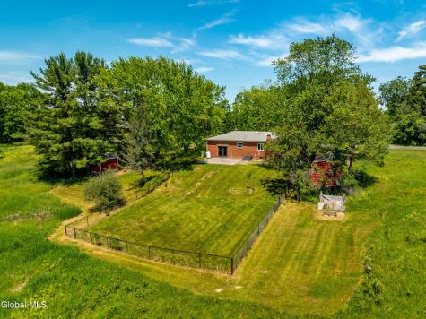 412 Font Grove Road Slingerlands NY 12159