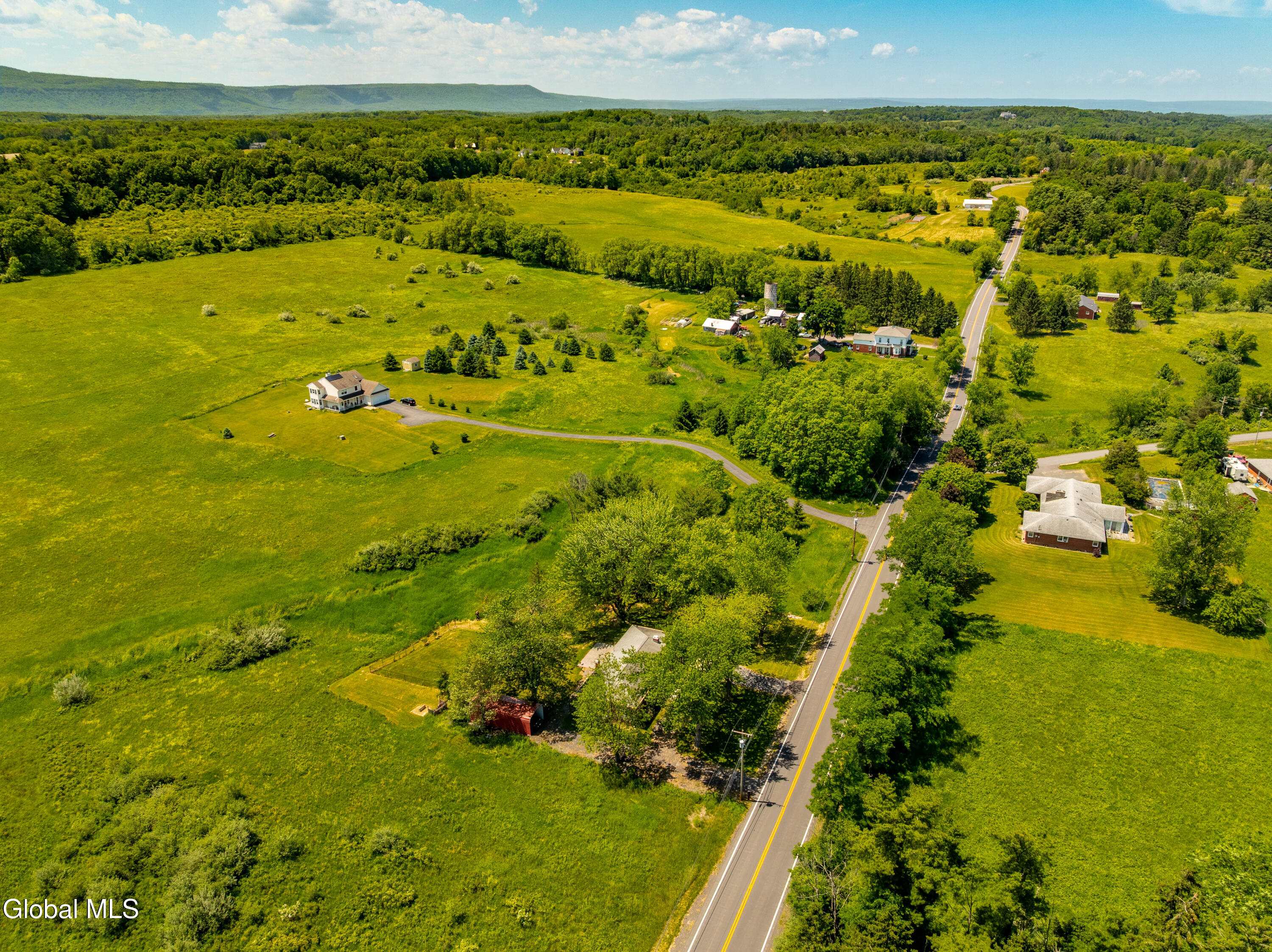 412 Font Grove Road Slingerlands NY 12159