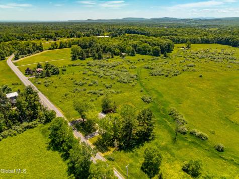 412 Font Grove Road Slingerlands NY 12159