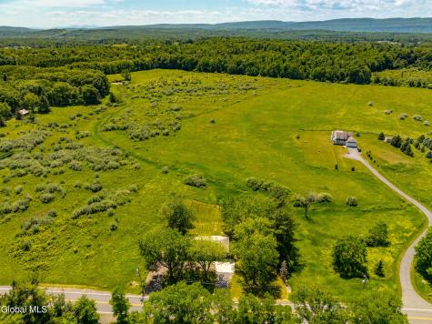 412 Font Grove Road Slingerlands NY 12159