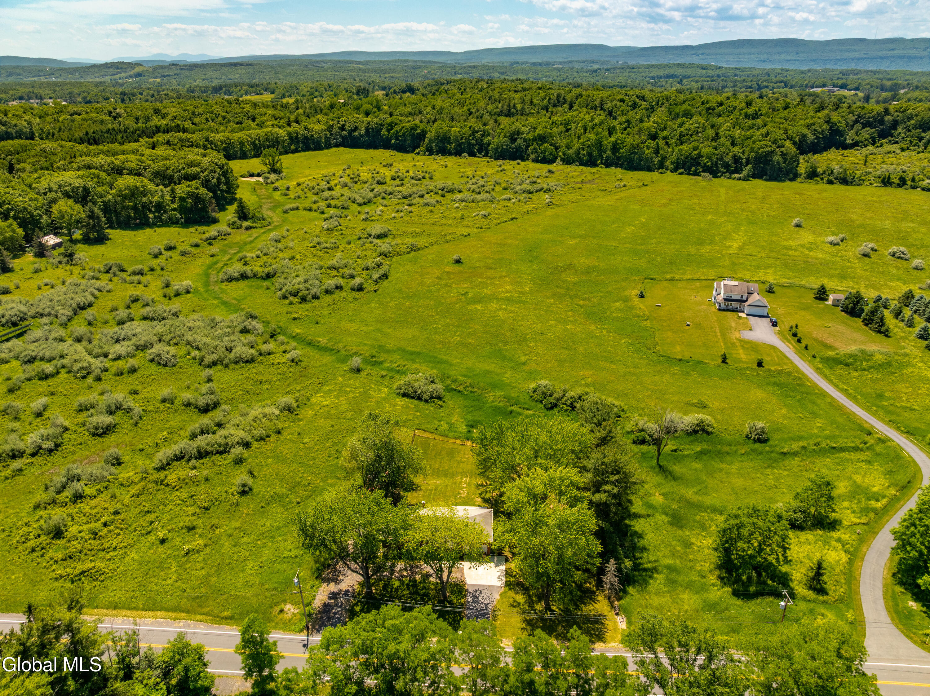 412 Font Grove Road Slingerlands NY 12159