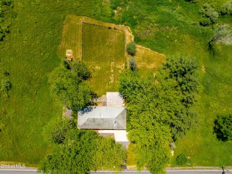 412 Font Grove Road Slingerlands NY 12159